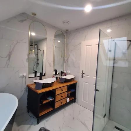 Blisko Jeziora Na Mazurach U Zofijki Piecki (Warmian-Masurian)