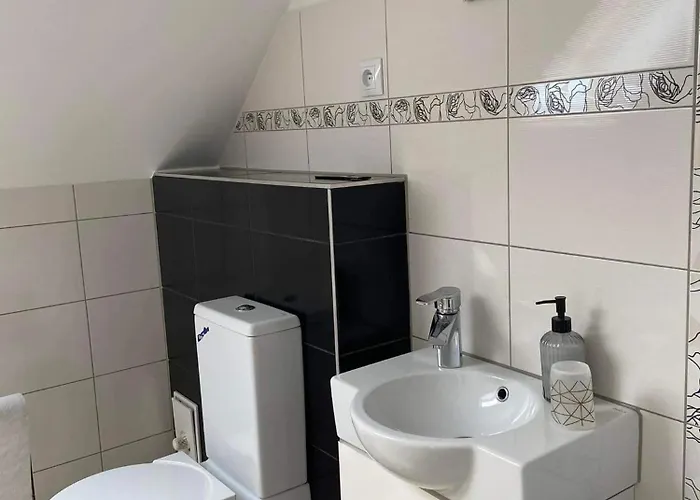 Blisko Jeziora Na Mazurach U Zofijki Piecki (Warmian-Masurian)